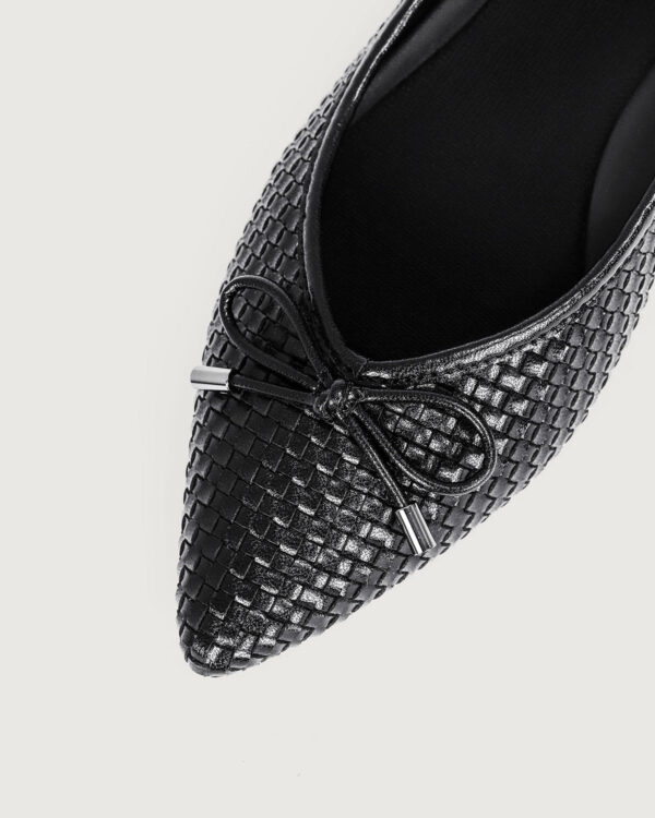 Black sheepskin pattern microfiber woven ballet flats. - Image 4